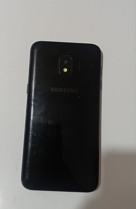 продам самсунг j2 есть зарядчик новый