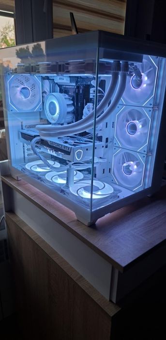 MSI GeForce RTX 5060 Ti 16G gaming trio oc white