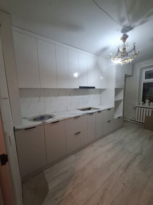 Шкаф ,кух гарнитур ,прихожа