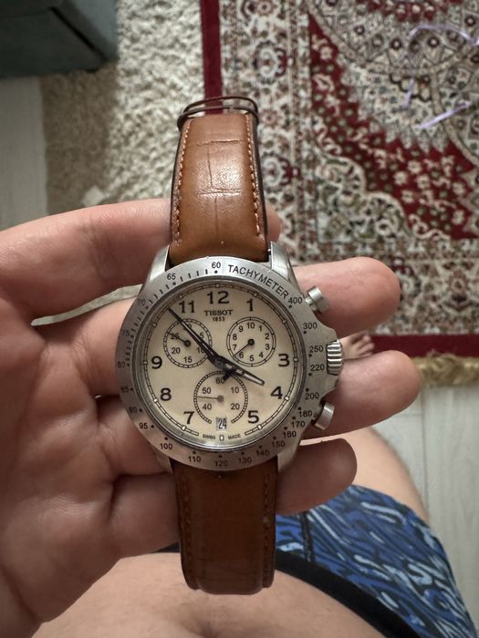 Продам часы tissot
