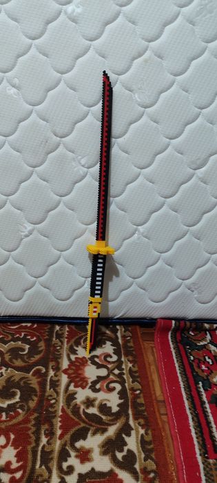Lego qilich yasalgan tayyor