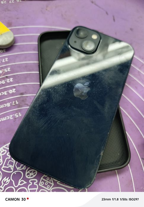 Продам 13 айфон