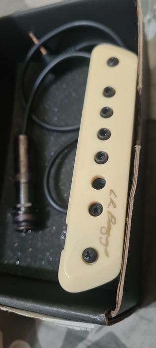 Doză chitarâ acustică LR.Baggs M1 activ