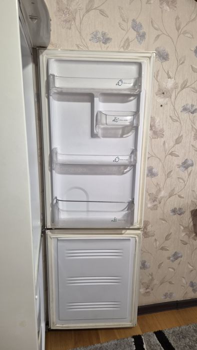 Продам холодильник