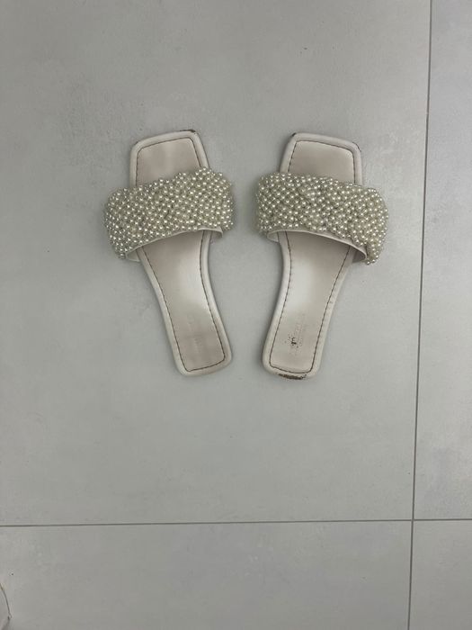 Vand papuci perle