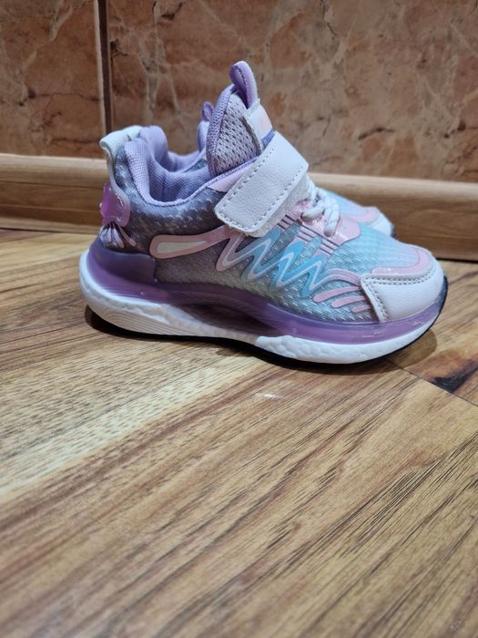 Adidasi Nino masura 26