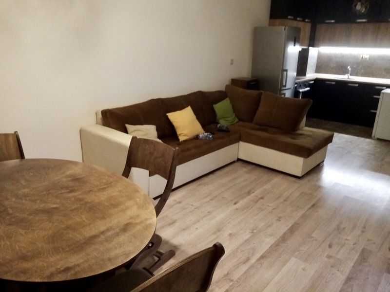 Двустаен имот във Витоша