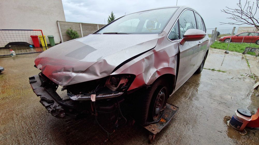 Dezmembrez VW Golf VII 7 Sportsvan 1.4 TSI 57.304km DSG Bi-Xenon LED