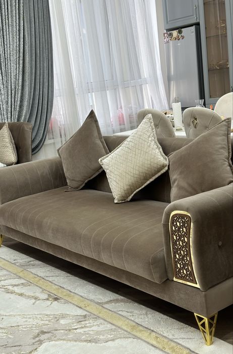 Диван с креслами