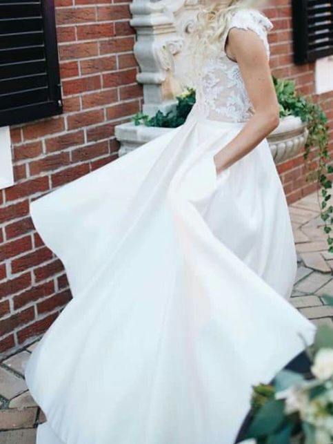 Rochie mireasa mărime mica