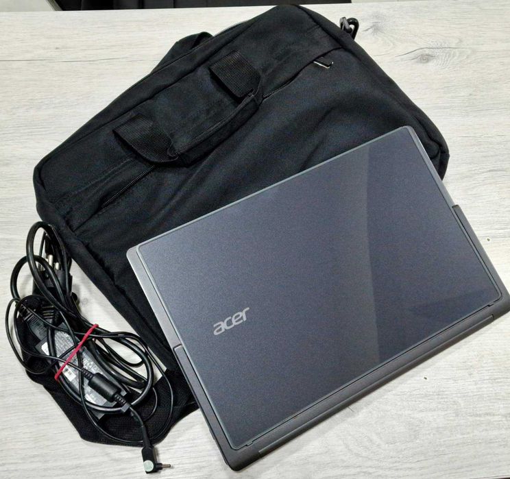 Лаптоп Acer Aspire R13 / R7-371T / i5-5200U