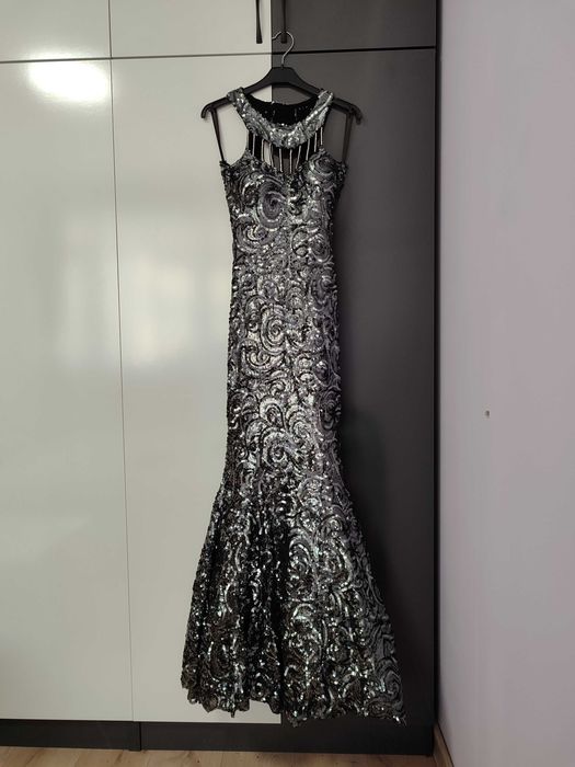 Рокля тип русалка