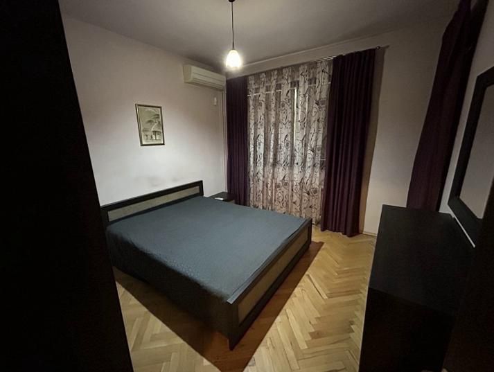 Дава се под наем Тристаен апартамент в Пловдив, Център - 110 кв.м за 500 € - Снимка #3