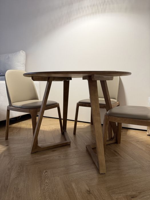 Продам стол круглый 100/100 , дерево