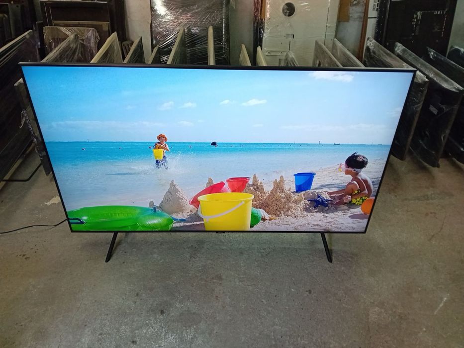 Телевизор Samsung Smart Qled 65 инча нов