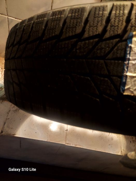Продам автошины новые