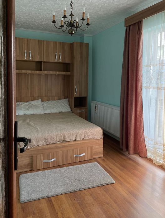 Inchiriez apartament 3 camere