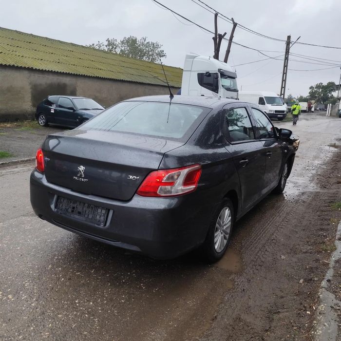 Dezmembrari Peugeot 301 (2012-) 1.2 VTi 82 Benzina