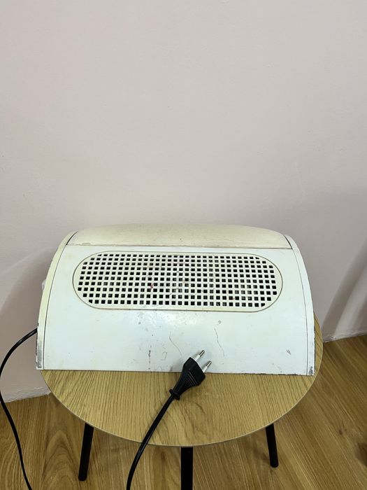 Прахоуловител за маникюр