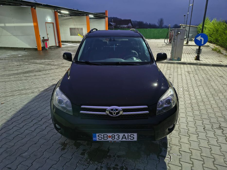 Toyota RAV4 din 2008 Motor 2.0 dieles 6+1 , Piele neagra ,Cheless Goo