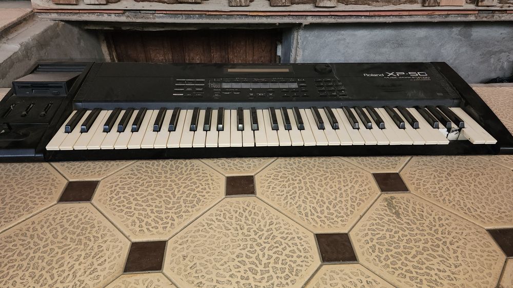Roland xp 50 запчасть
