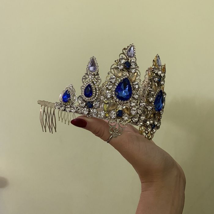 ансамбль комплект 900.000 сум ( ок куйлак текин)