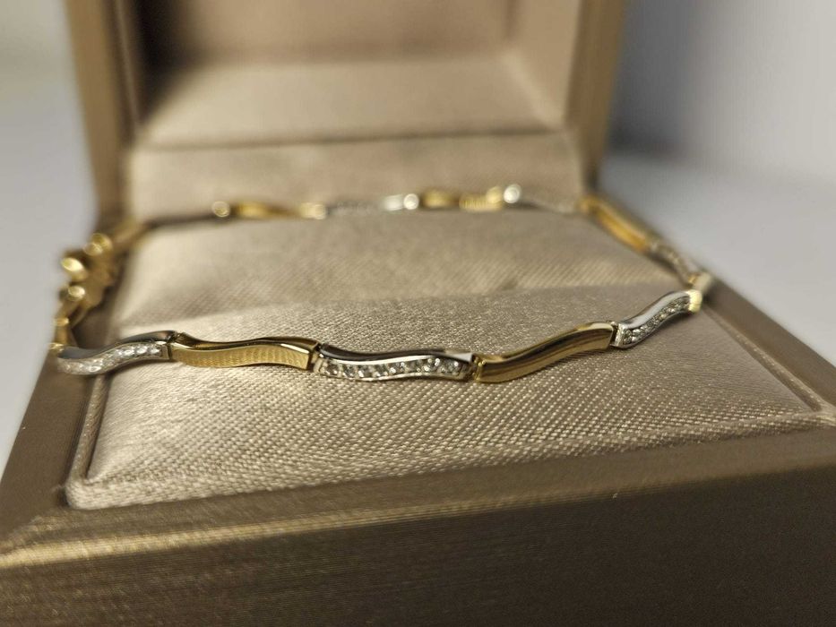 Brățară din aur 14K cu pietre strălucitoare – 3,42 g