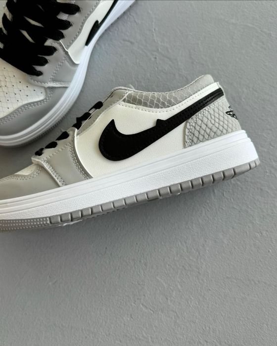 Кроссовки джордан