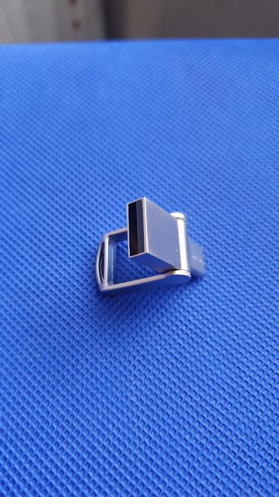 Флашки Lenovo USB C and USB 3.0 - 1tb = 1000gb