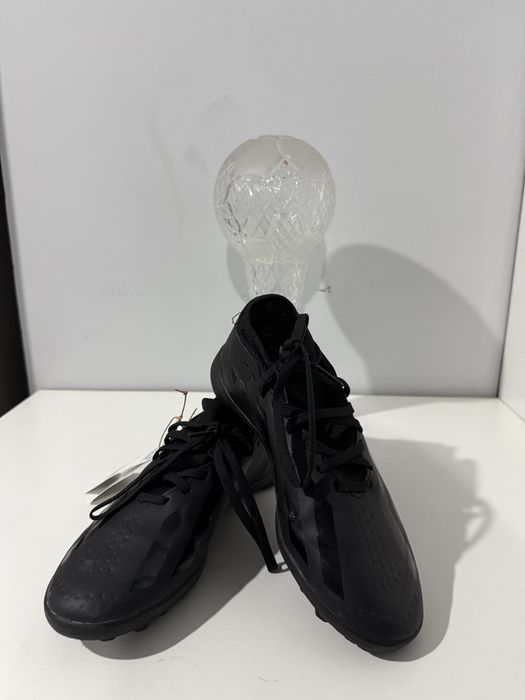 Кроссовки для футбола