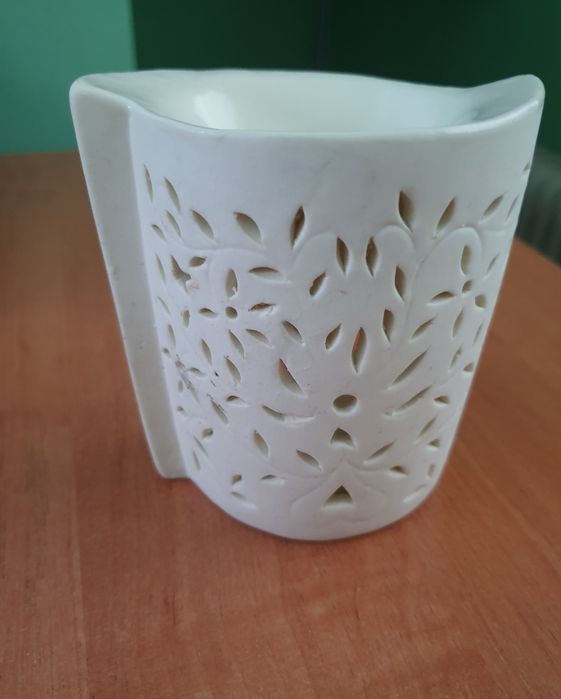 Аромалампа для эфирного масла.