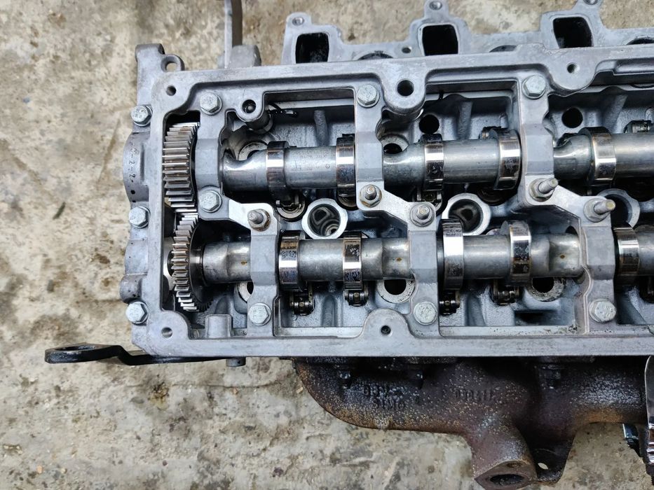 Chiuloasa completa motor 2.0 CAG 143 CP Seat Exeo Audi A4 A5 A6 Q3 Q5 Chiulasa 03L103373