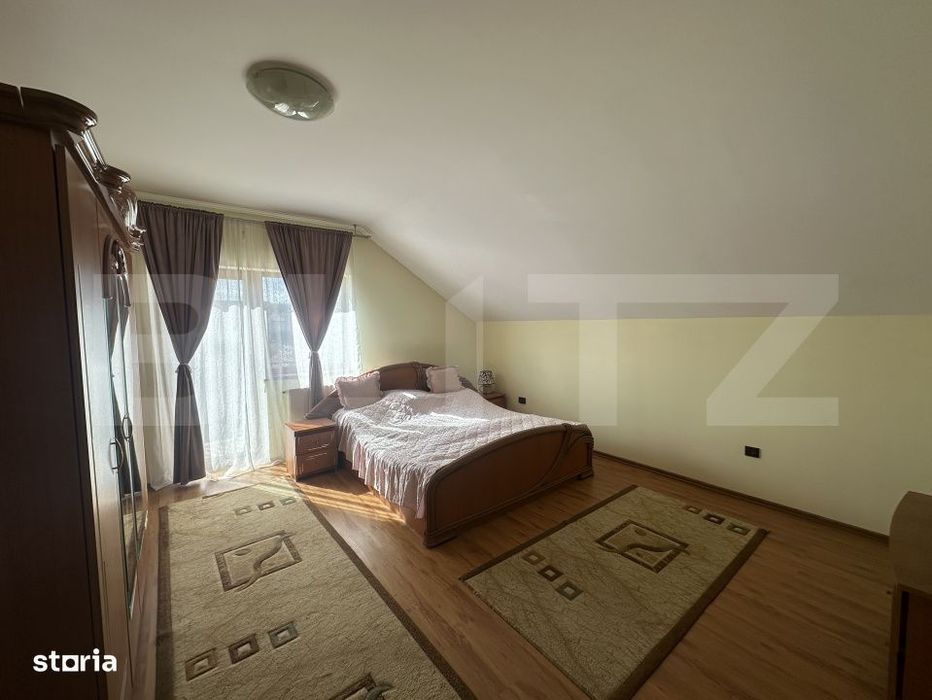 Casa spatioasa cu etaj, teren generos si livada, Zona Paulesti