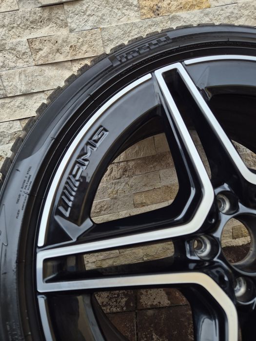 Jante mercedes AMG  cu anvelope pirelli 245/40/19