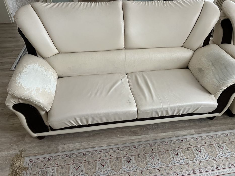 Комплект диван и кресла