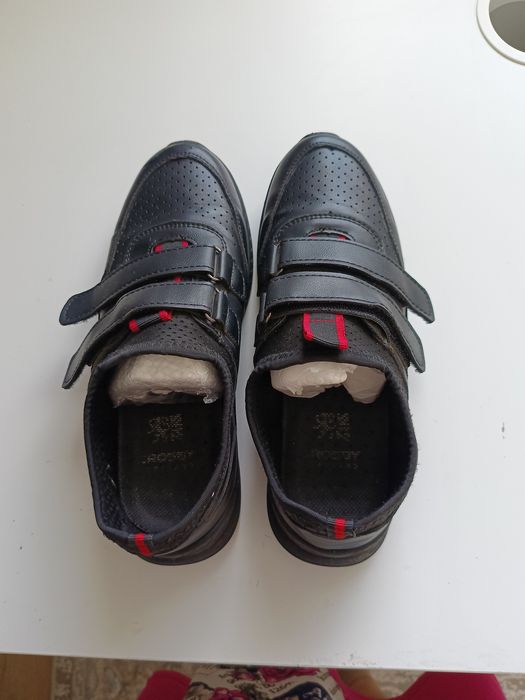 Сапоги,макасины, кроссовки, галоши