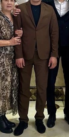 Костюм и брюками