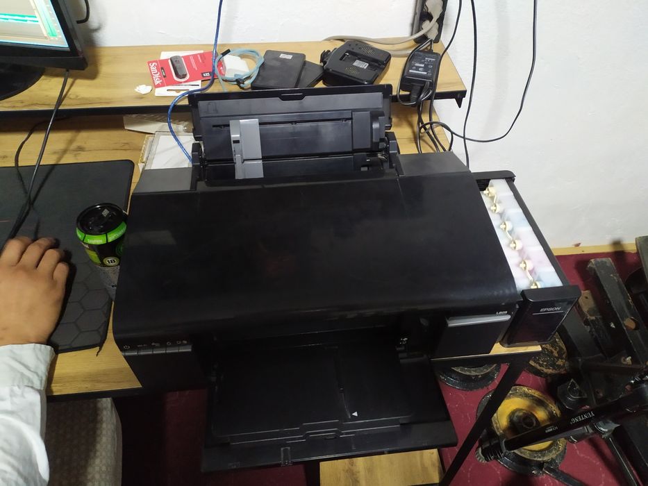 Foto printer L 805  4. Dona bor tanlab olasiz
