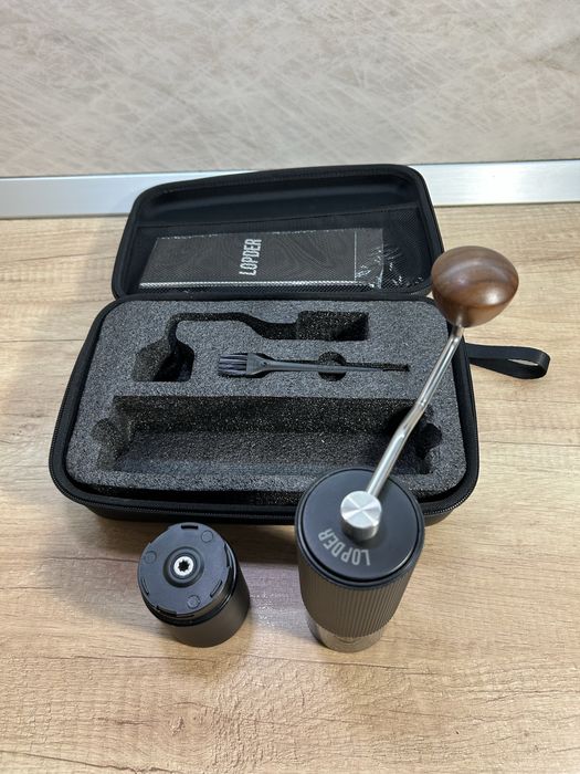 Râșniță cafea Lopder MAXA Travel Kit – electrică + manuală, ca nouă