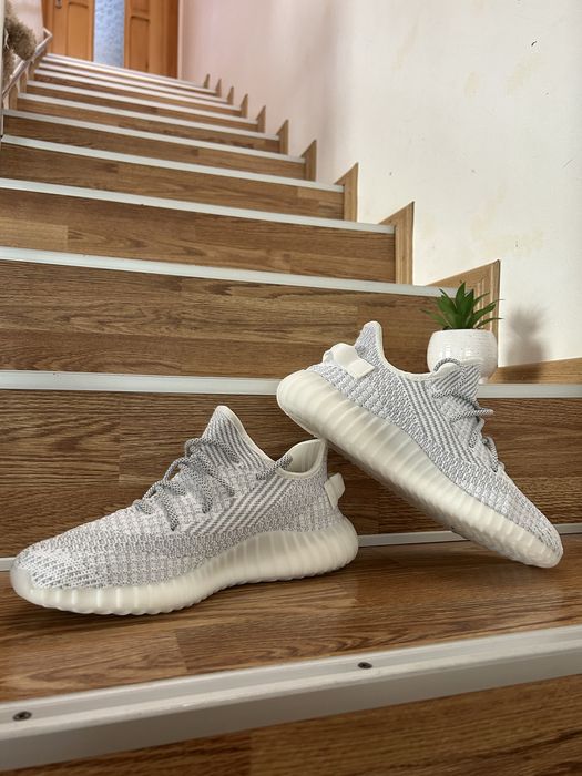 Vand yezyy 350 white