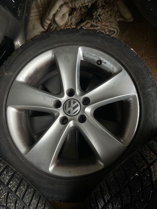 Джанти VW 5x112 R17 с зимни гуми