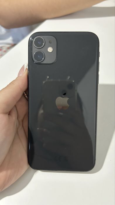 iPhone 11 (128GB)