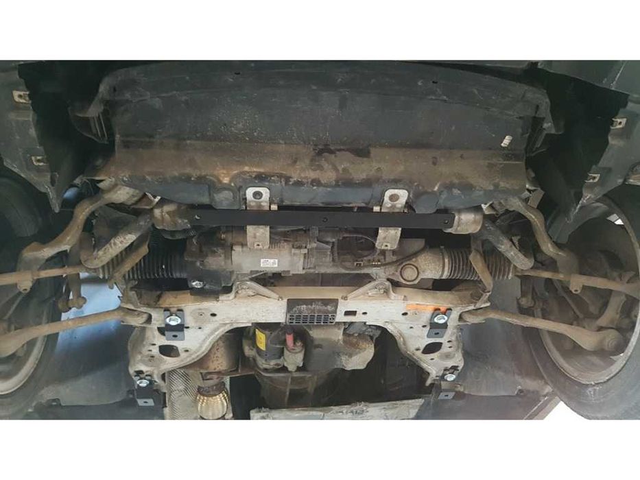Метална кора под двигател и скоростна кутия BMW Seria 1 E81 E82 E87