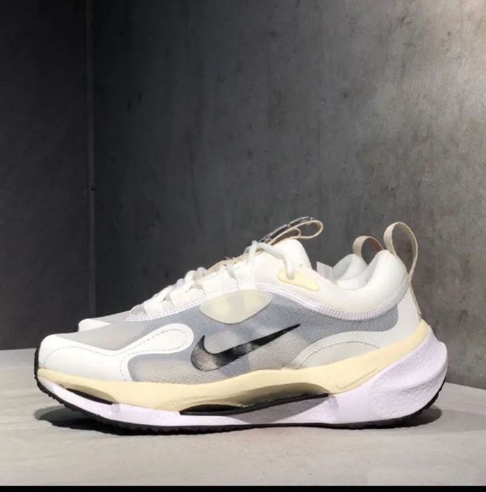 Кросовки женские