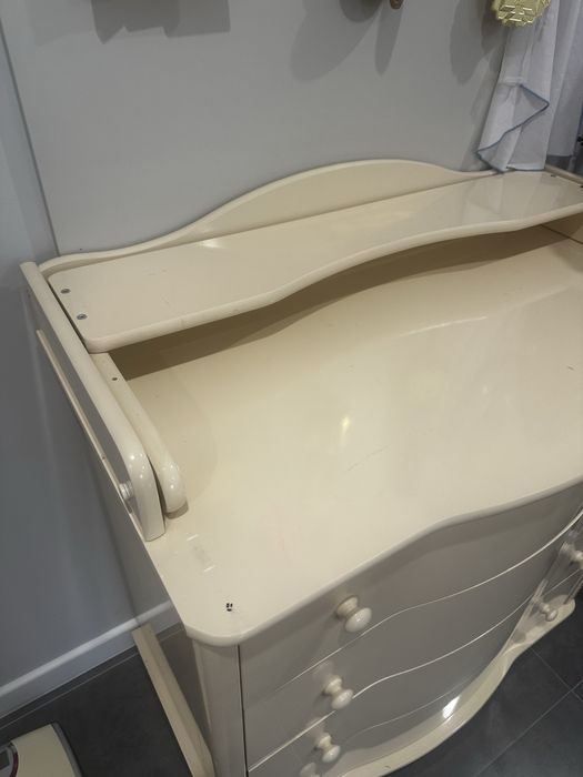 Комод с пеленальным столиком