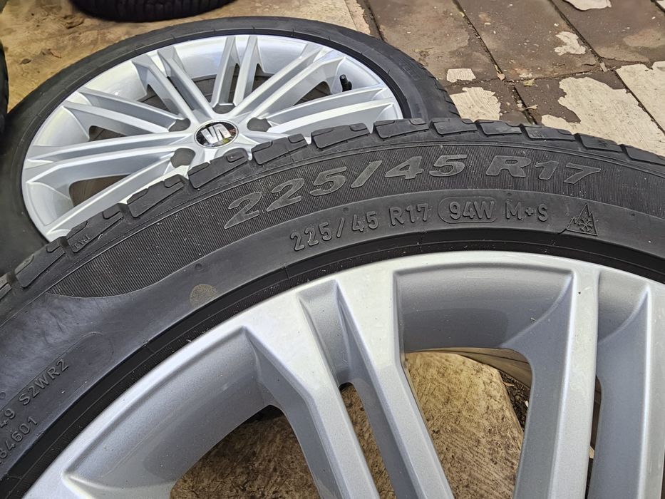 Jante aliaj 17" Skoda Octavia/Seat/Volkswagen anvelope iarna 225 45 17