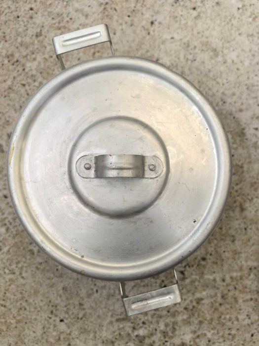 продавам Тенджера алуминий