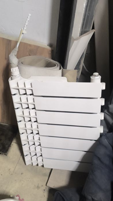 продам батареи 4 и 7  и 12 секционные
