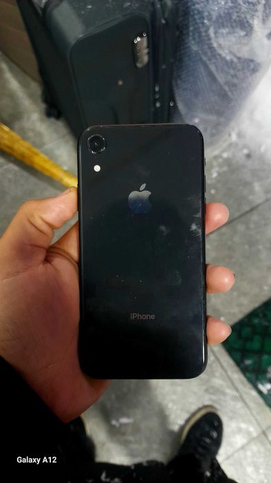 Iphone xr sotiladi