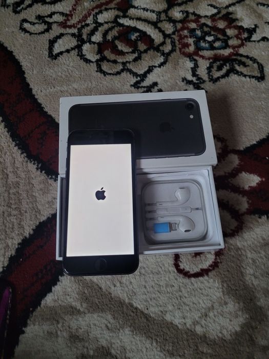 Продаётся  IPhone  7 128гб